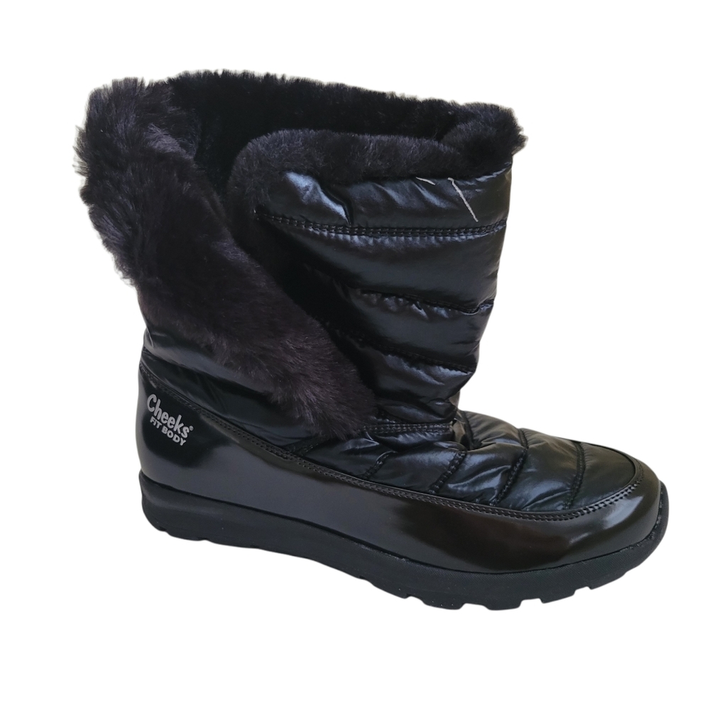 Cheeks® Fit Body Water-Repellent Puffer Boots - Picture 2 of 16
